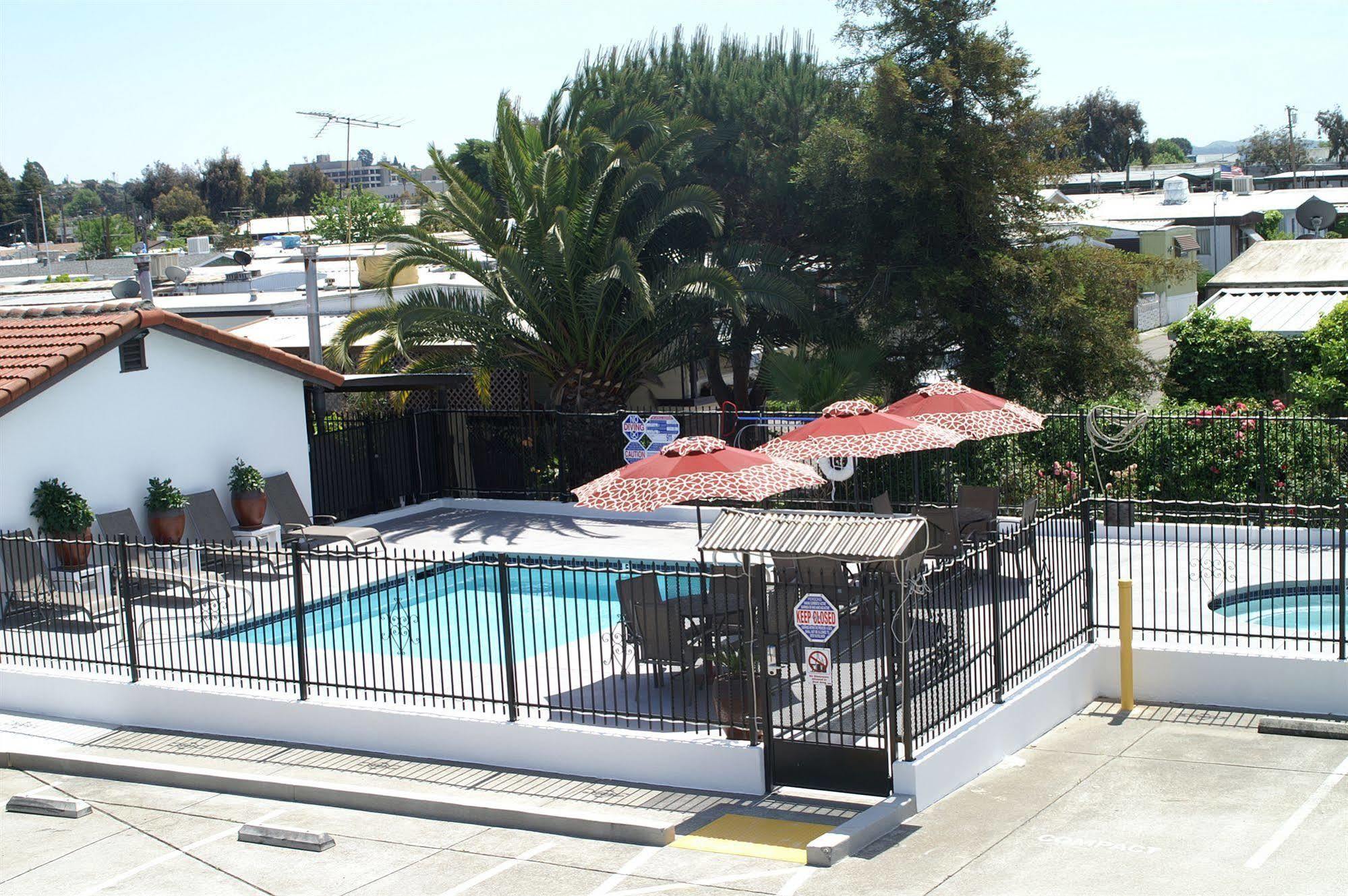 Travelodge By Wyndham Vallejo Dış mekan fotoğraf